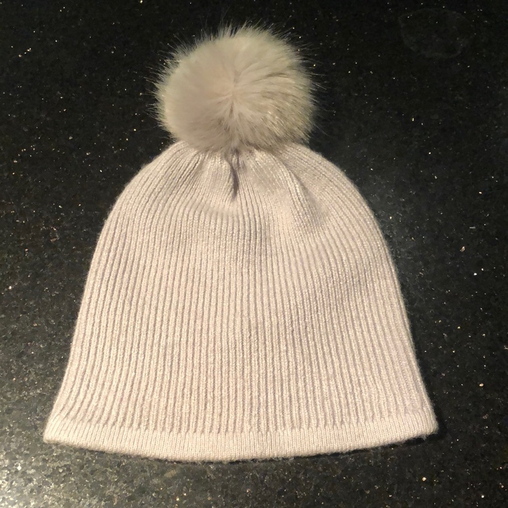 Aritzia Main Character Grey Hat.